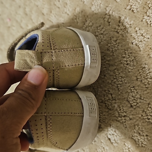 Old Navy tan shoes - Picture 3 of 4